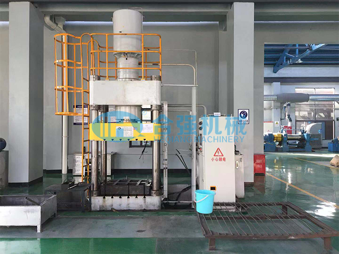 Y32-315四柱油壓機(jī)